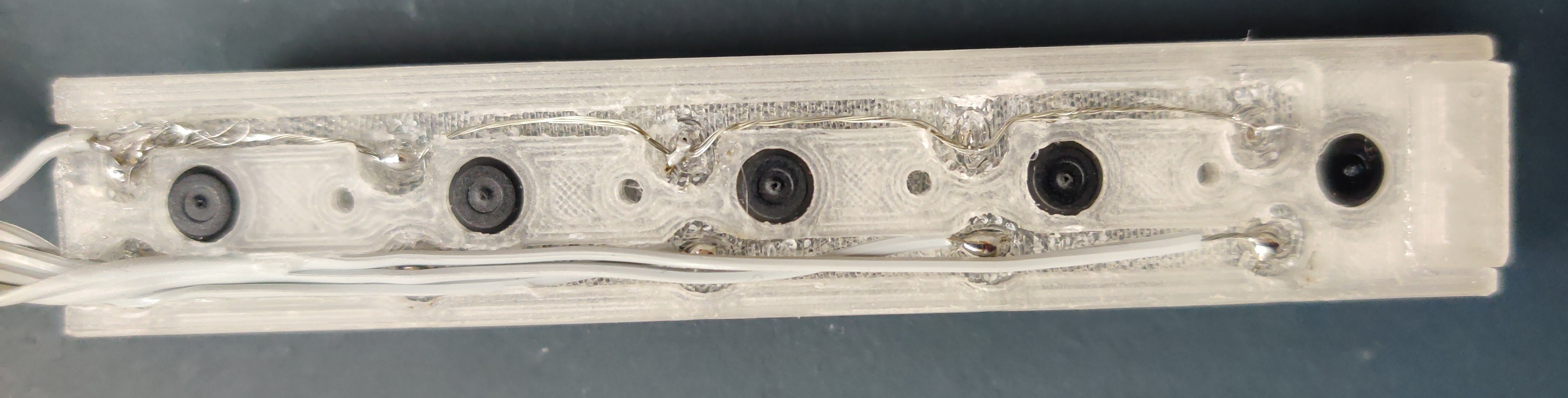 Module wired bottom